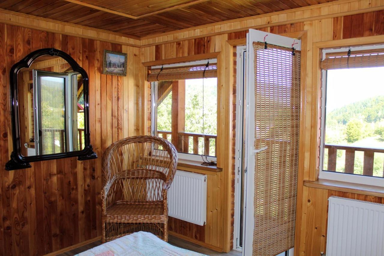 Котедж "Карпатський Краєвид" Yaremche Exterior foto